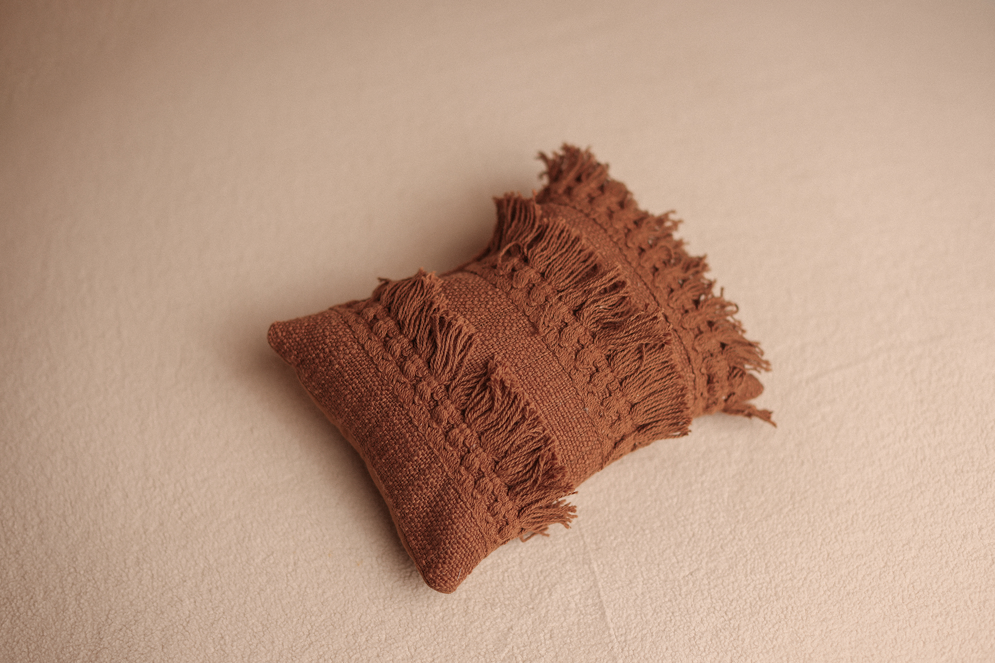 NB size pillow ARTISTE CHOCO