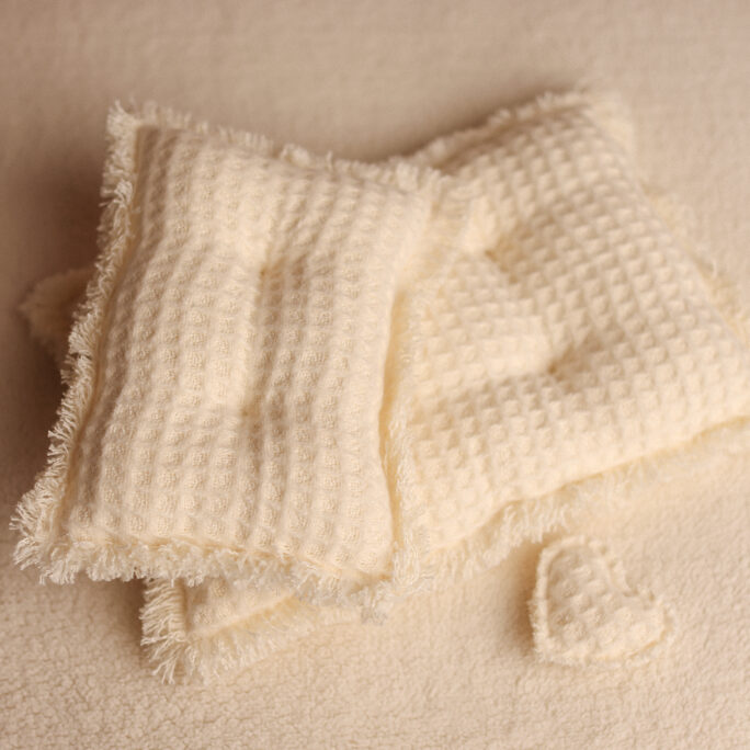 NEW! SOFT MATTRESS - WAFFLE CREAM + free mini heart