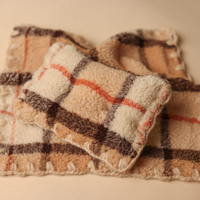 PLAID SET