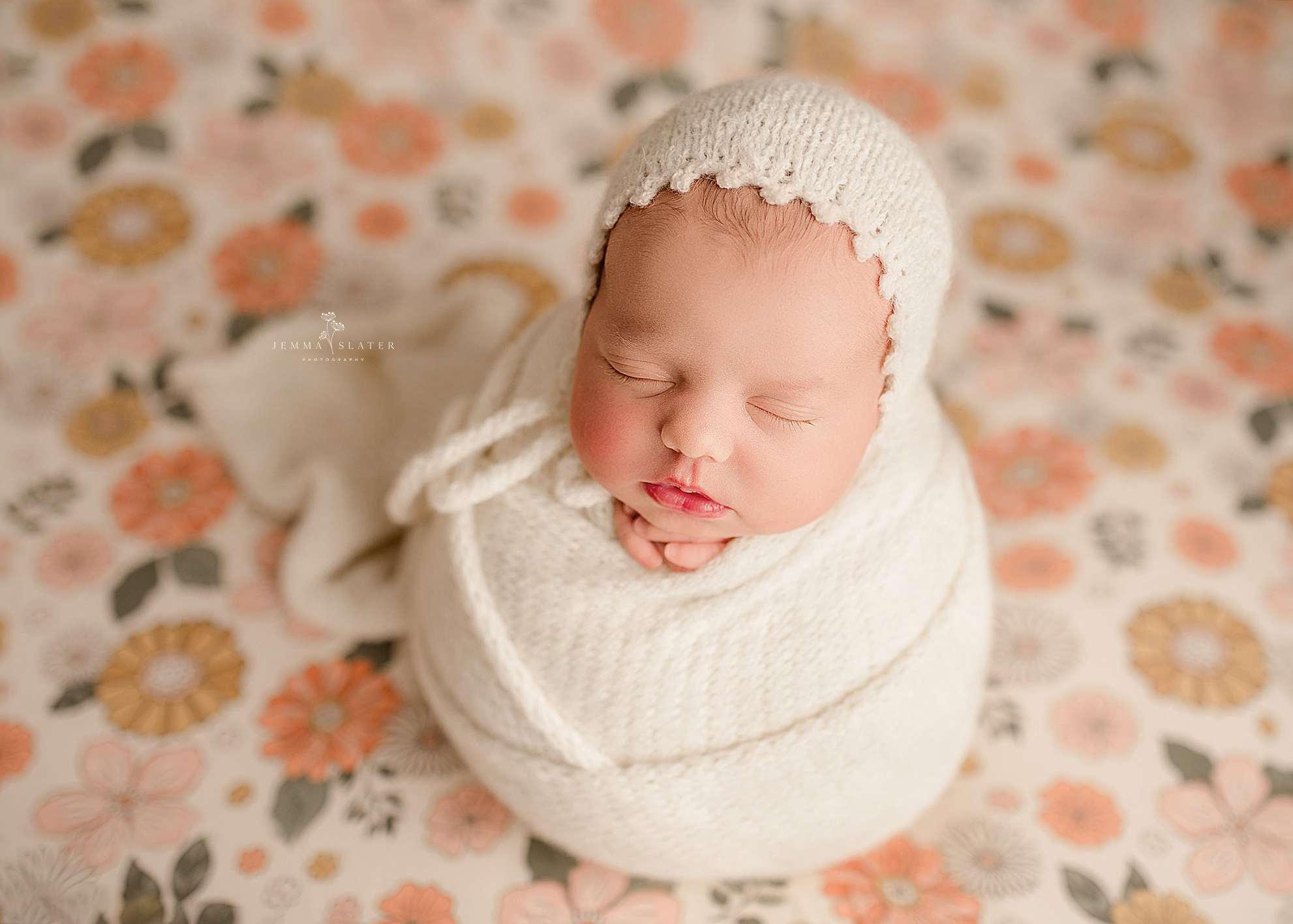 VINTAGE BLOOM Backdrop