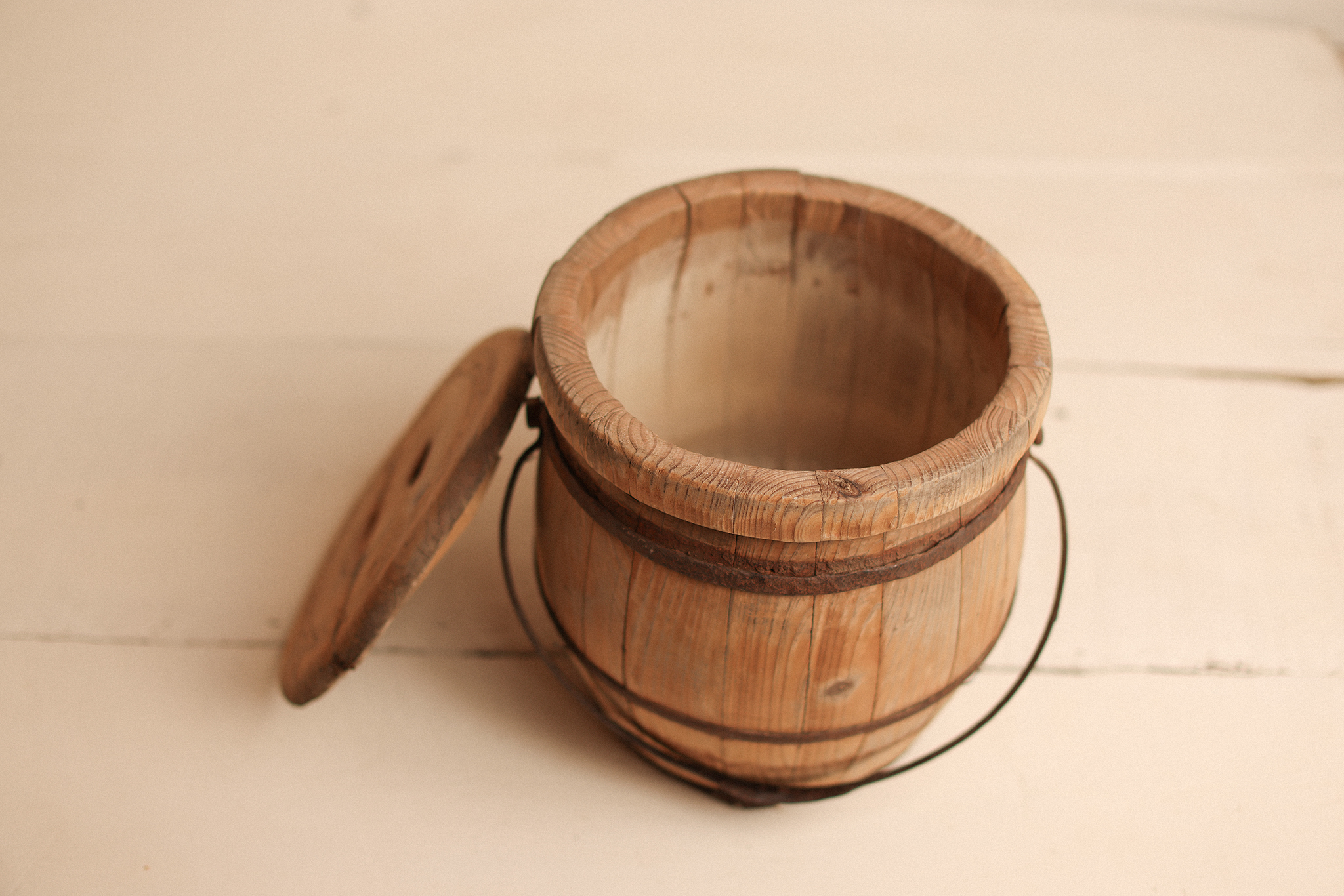 Unique HONEY BUCKET