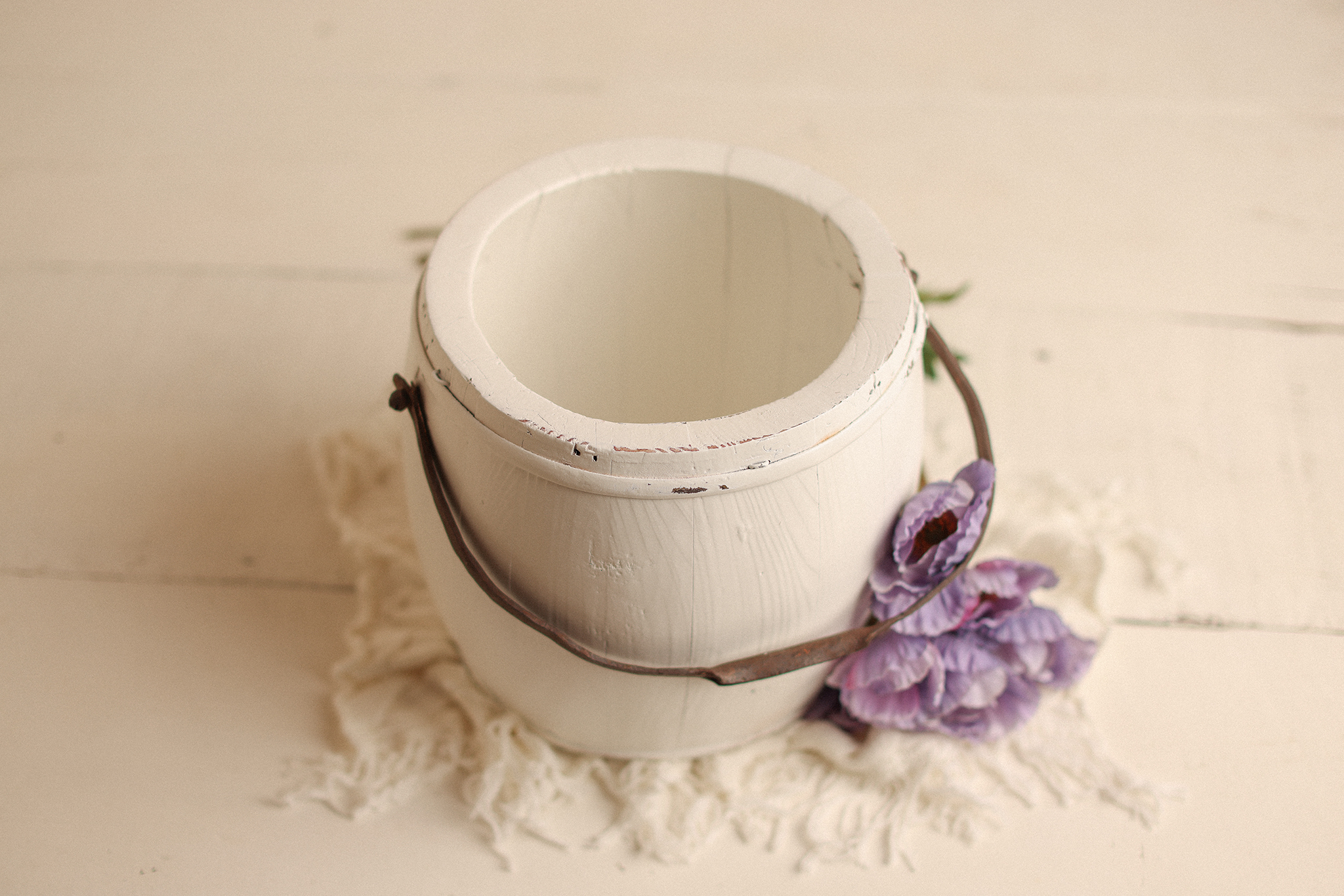 Unique HONEY BUCKET - WHITE