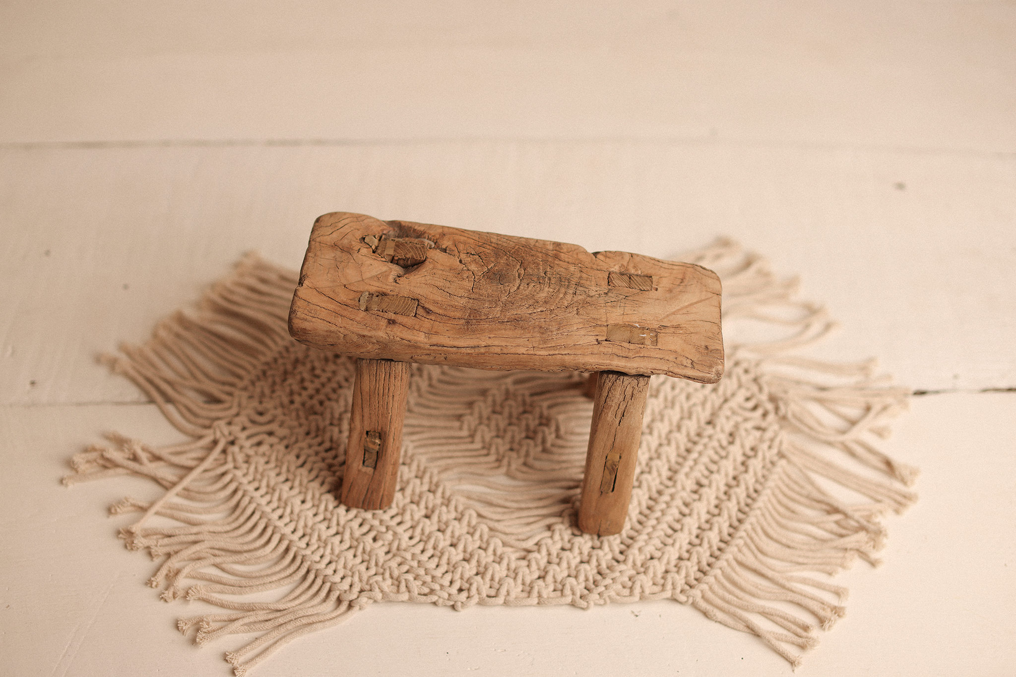 The Storyteller SITTER Stool