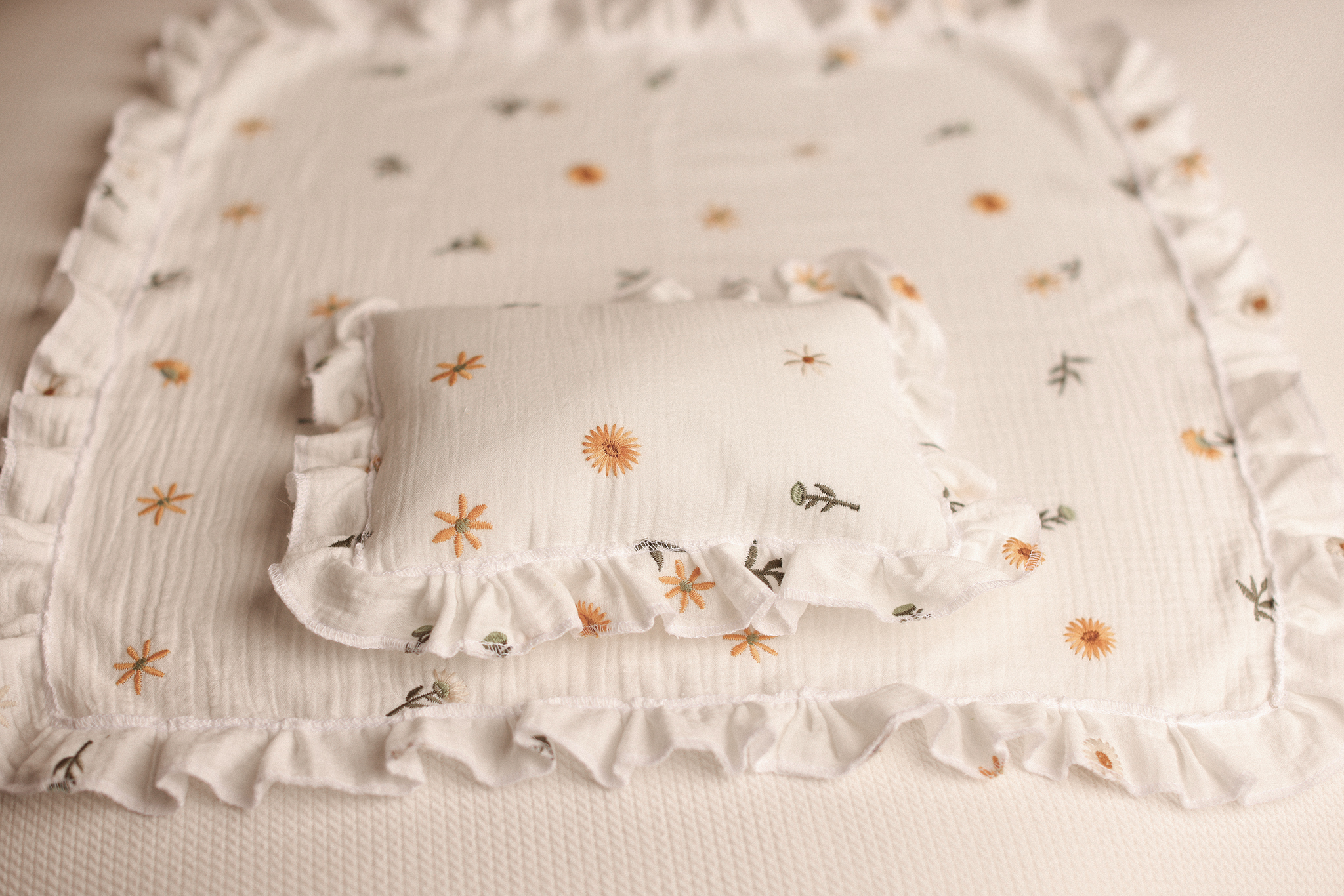 The Wildflower pillow and layer set
