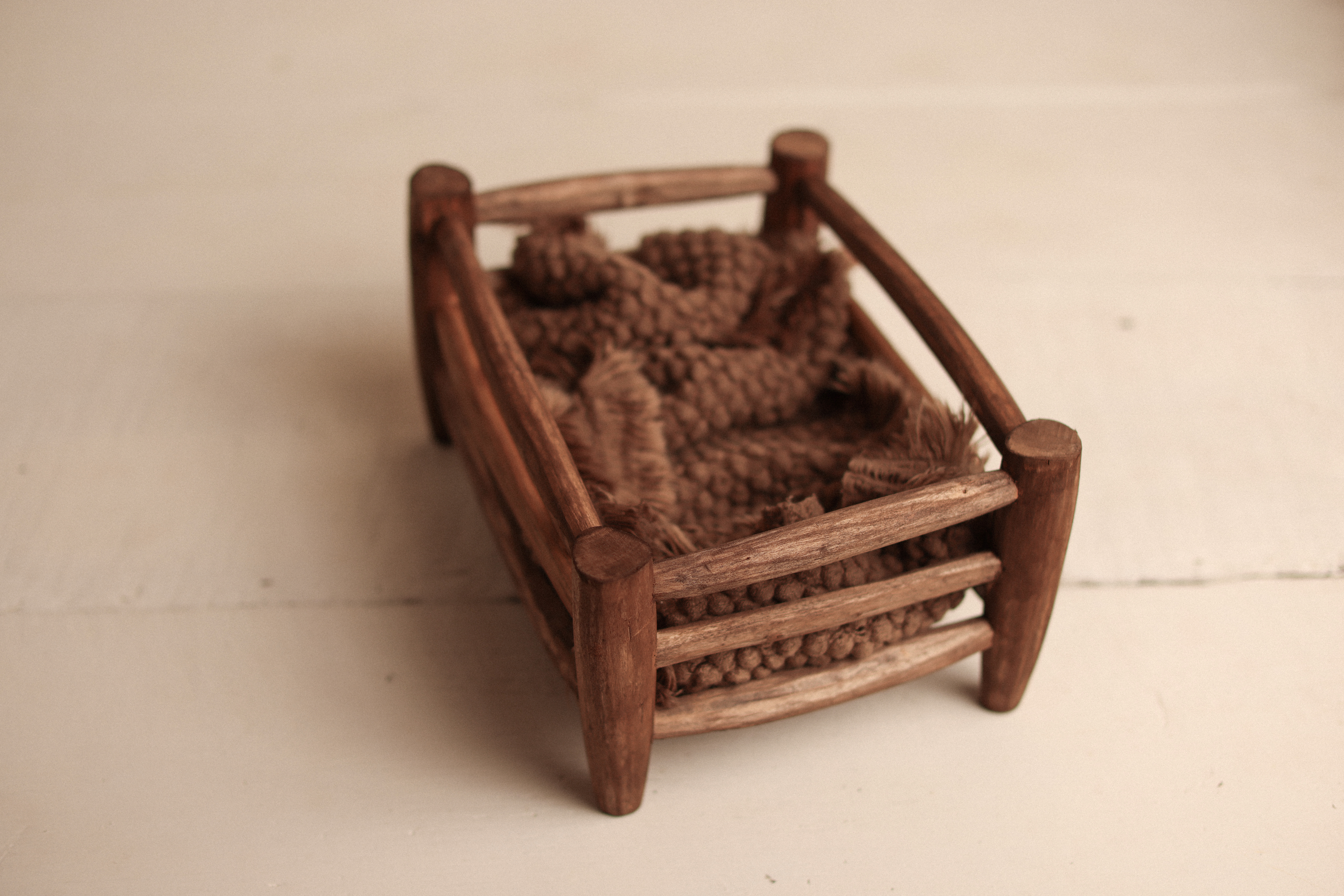 The Cottage Dream Bed - WALNUT