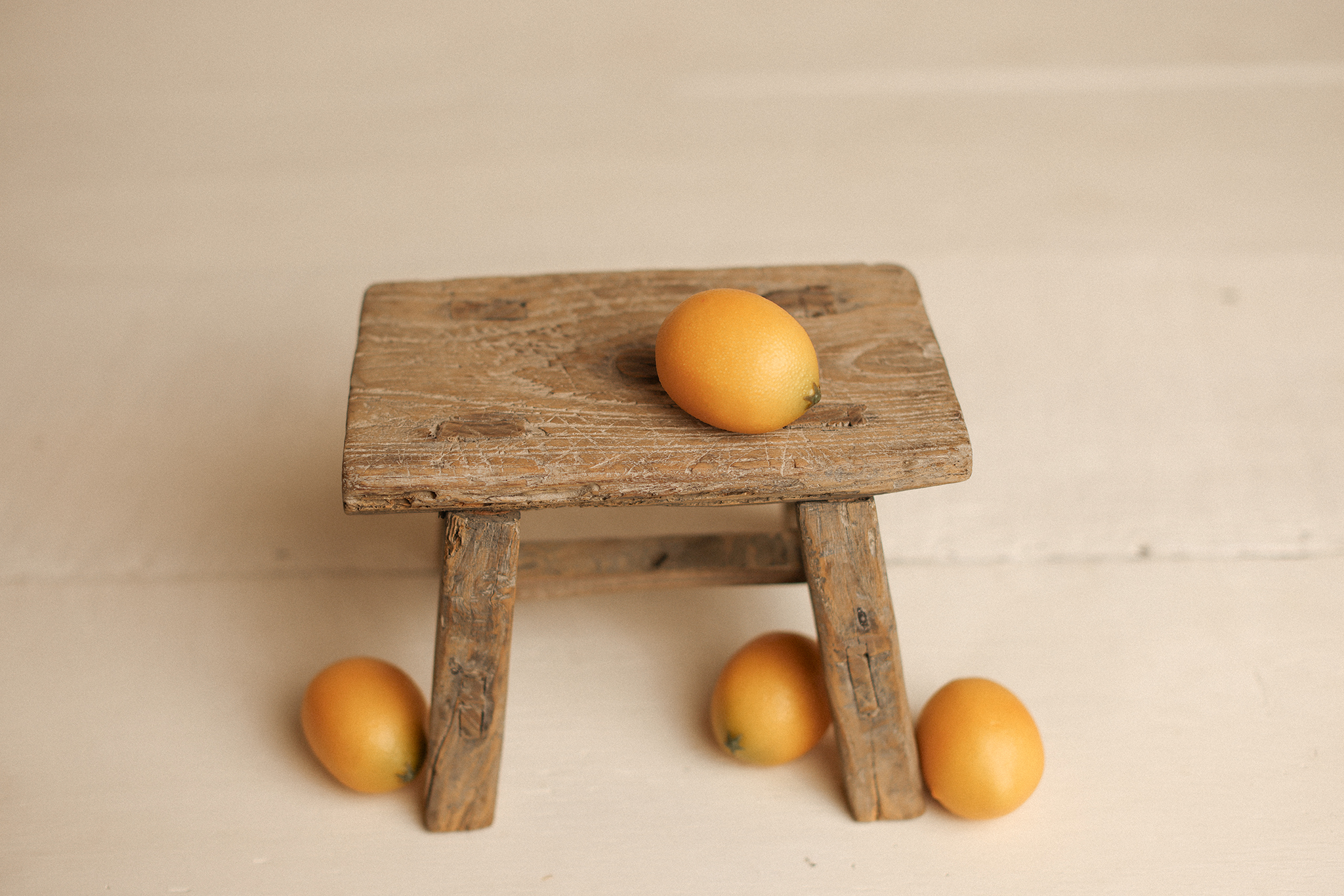 The Storyteller SITTER Stool