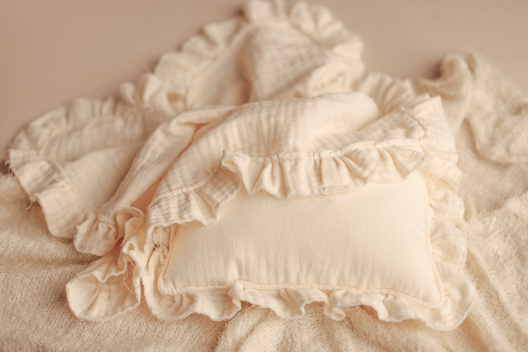 Pillow and blanket CREAM