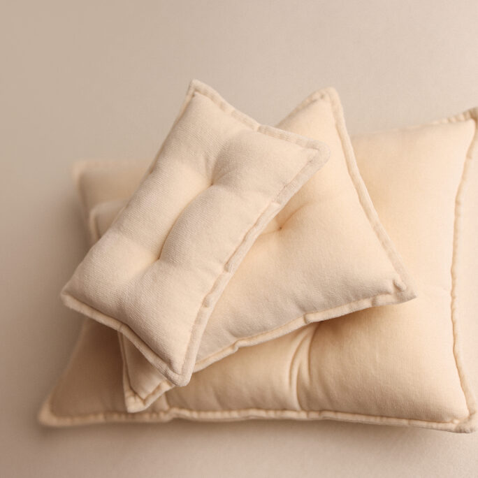 Soft Mattress / Regular Pillow / Tiny Pillow - Ivory