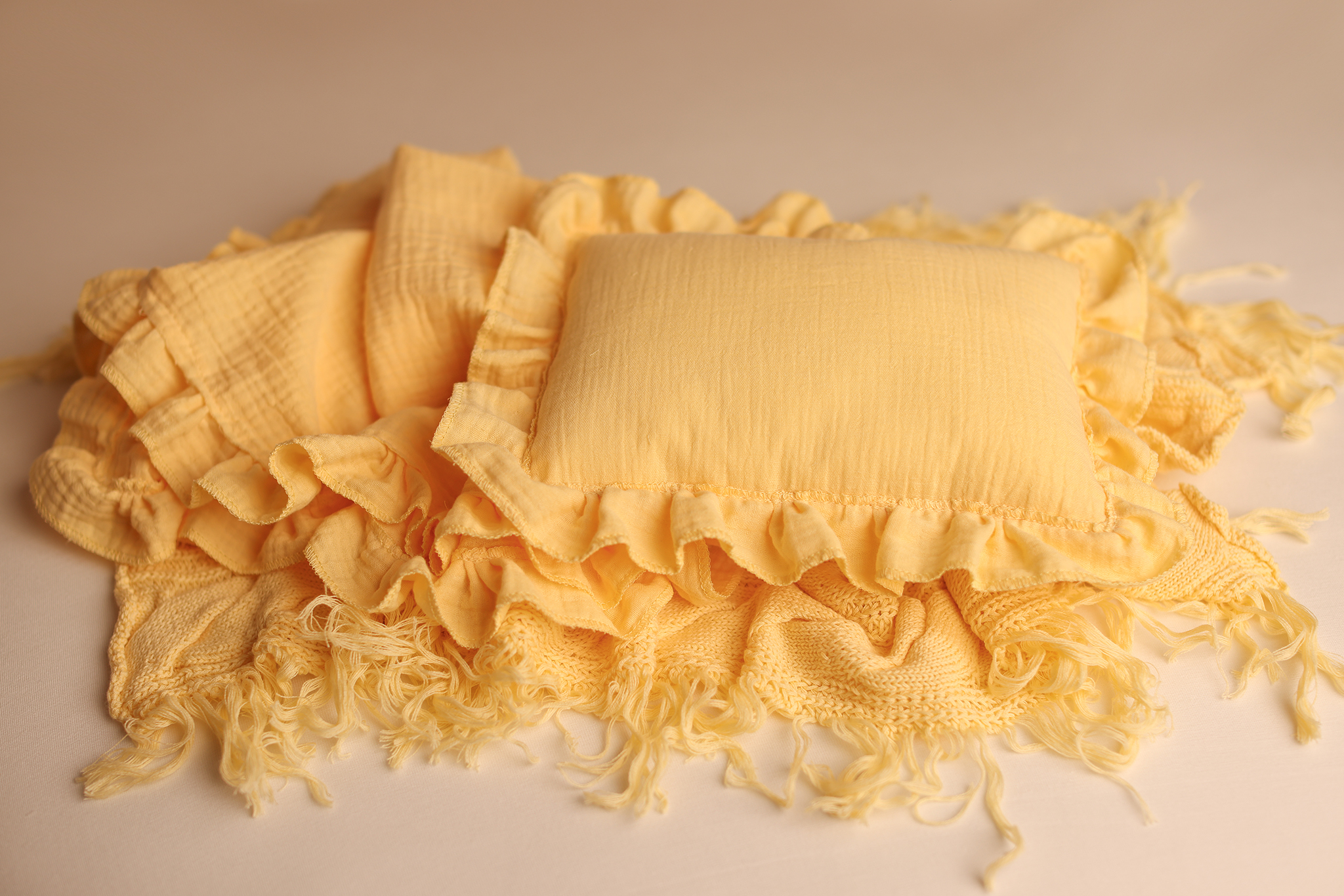 SOFT YELLOW pillow and layer