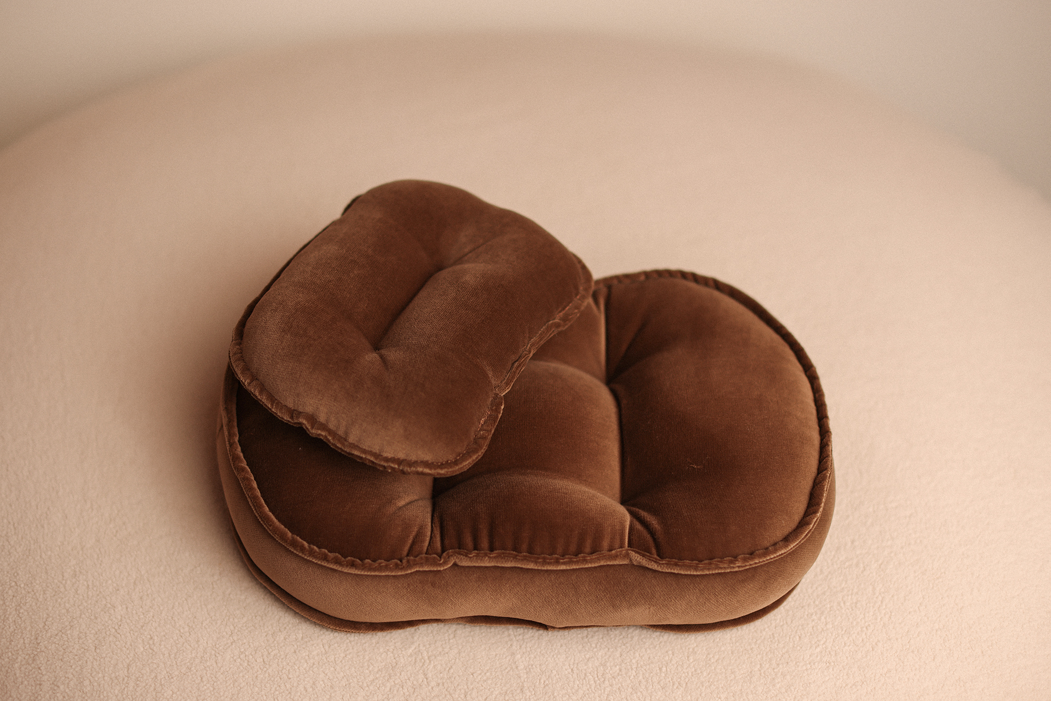 OVAL Mattress + Pillow CHoco