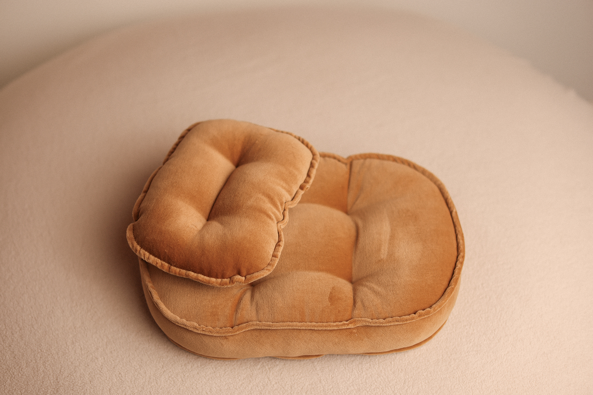 OVAL Mattress + Pillow GOLD LIGHT