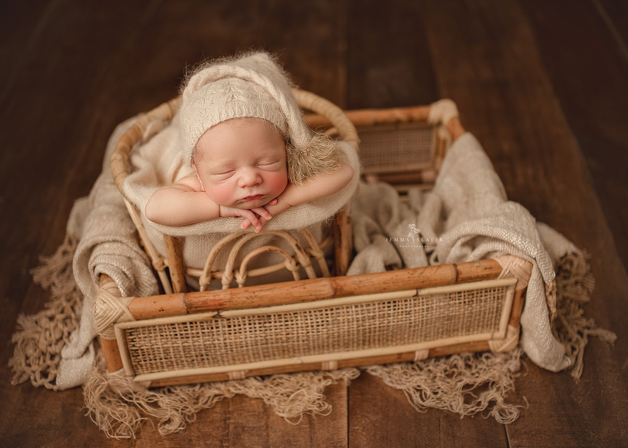 Honey Bloom Cradle
