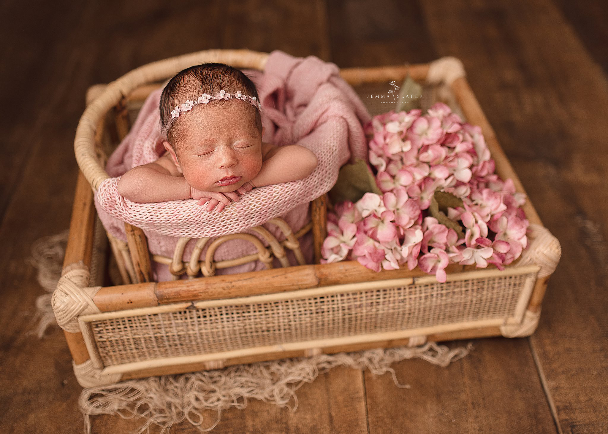 Honey Bloom Cradle