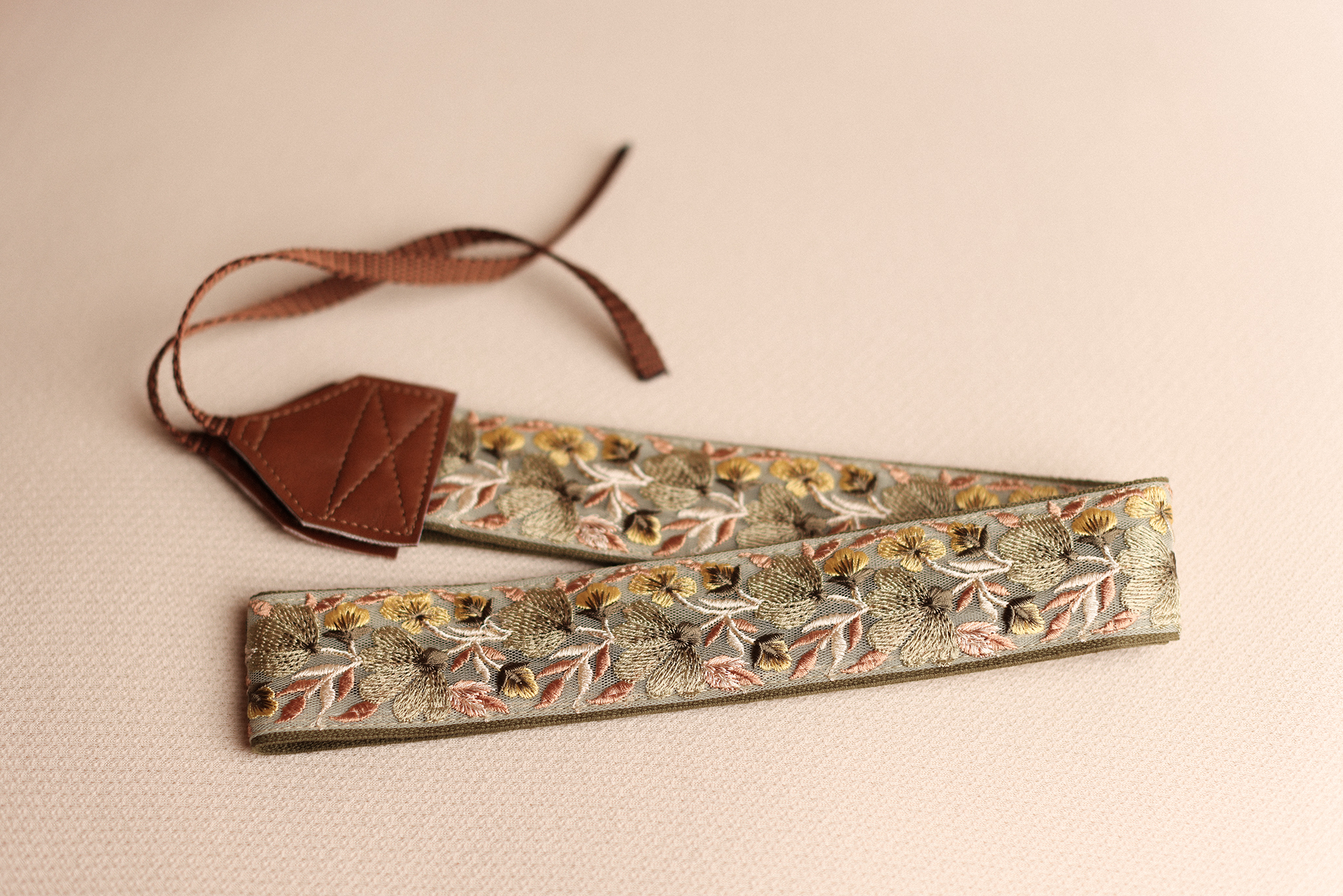 Golden Thistle – Camera Strap