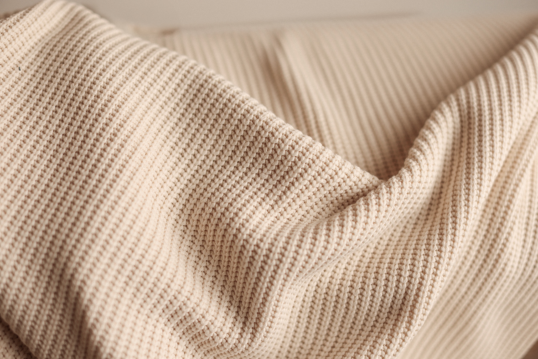 Big Knit Backdrop – NATURAL