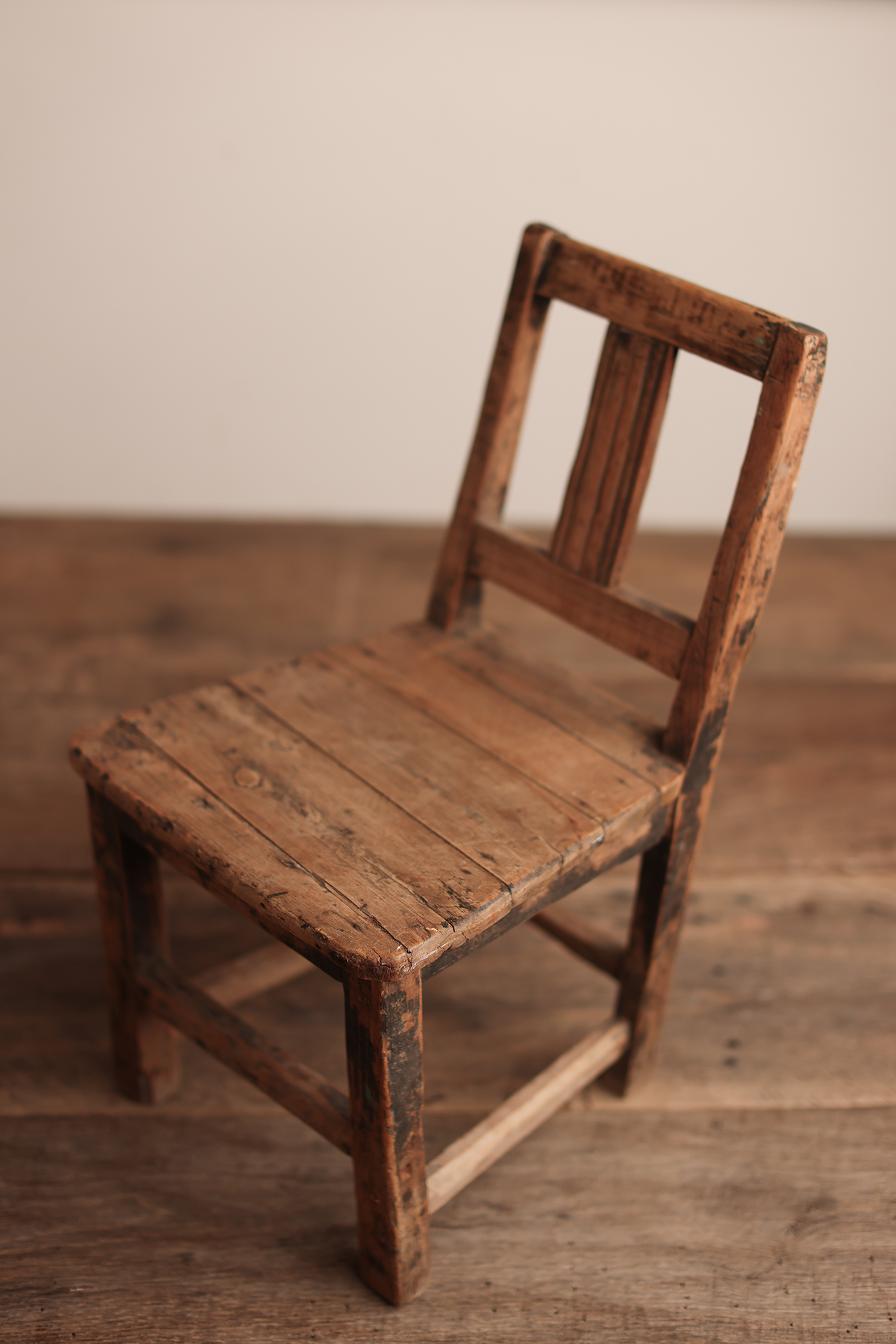 VINTAGE BABY CHAIR