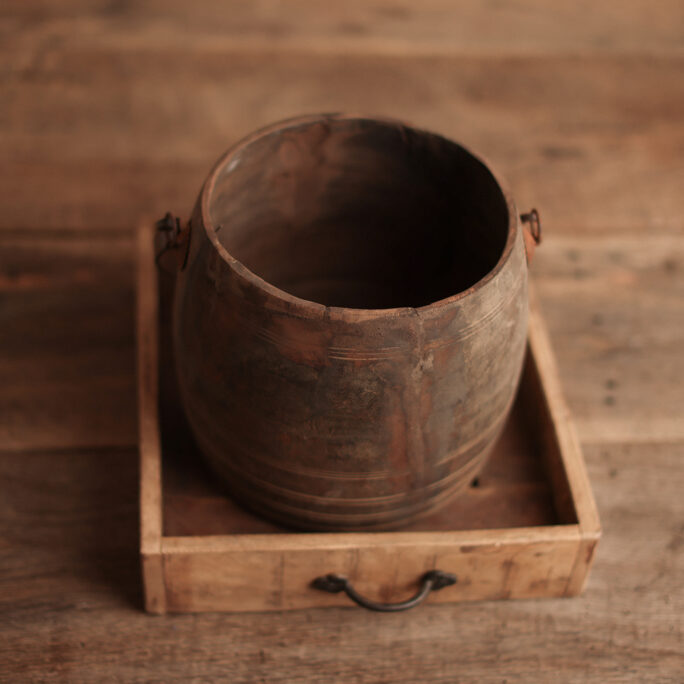 Wooden bucket with handle