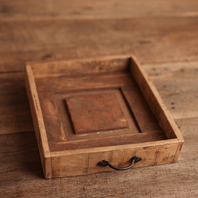 LOW DRAWER / PLATFORM