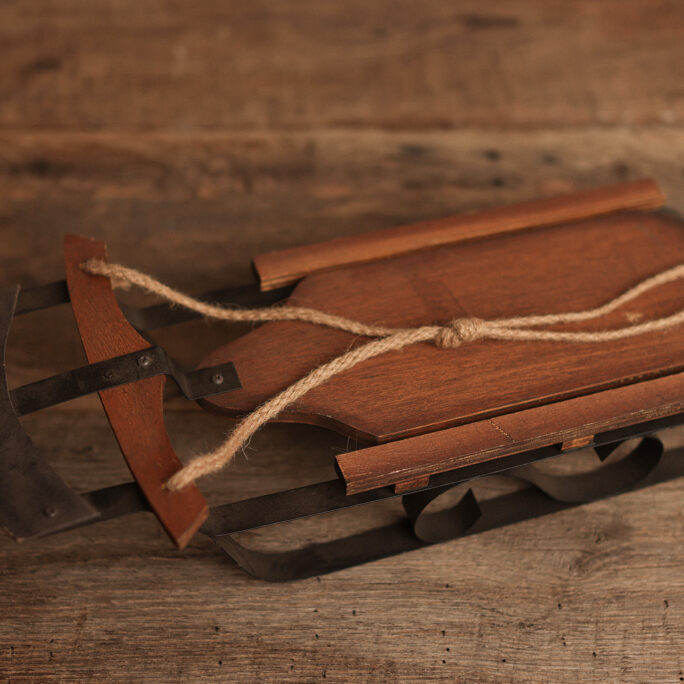 VINTAGE SLEIGH