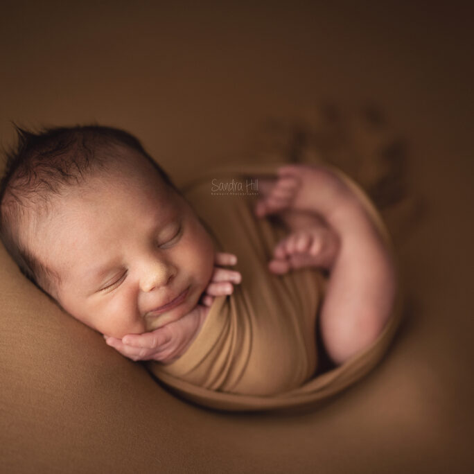 natural fiber backdrop and wrap CHOCO