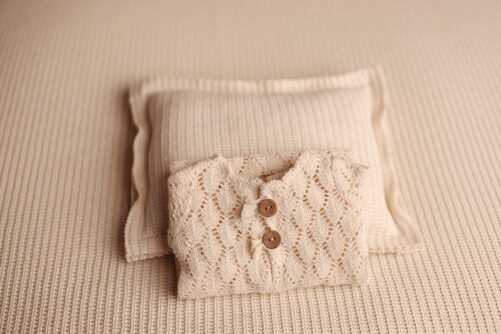 IVORY PETALS - ONESIE - Image 3