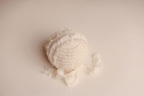 LACE BONNET