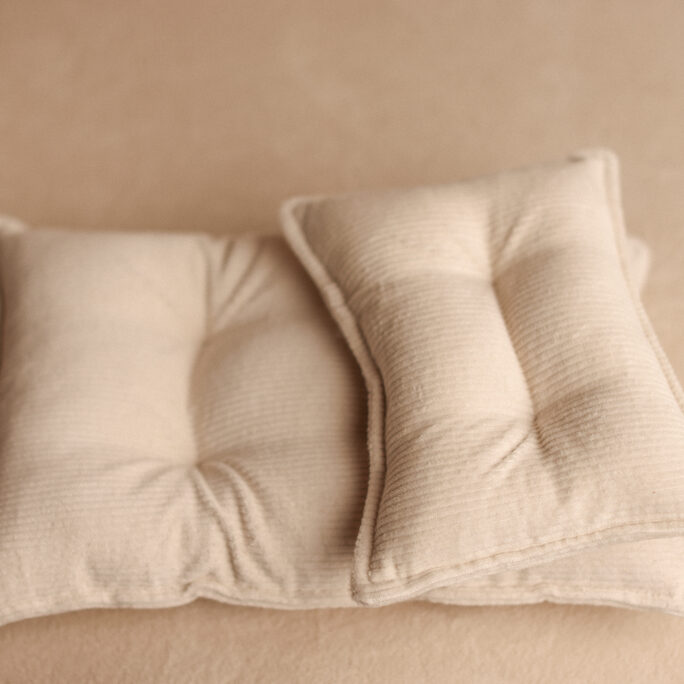 IVORY ribbed / SOFT MATTRESS and PILLOW