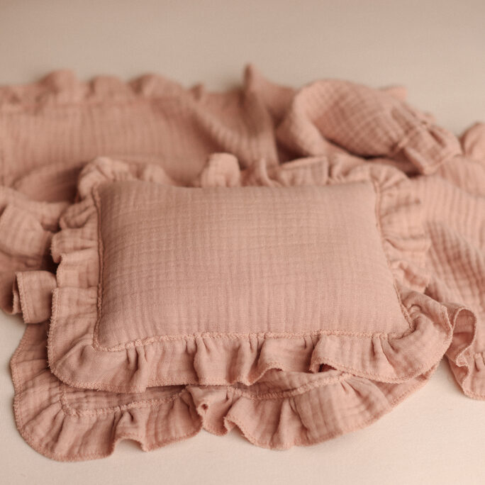 CLAY PINK pillow and layer