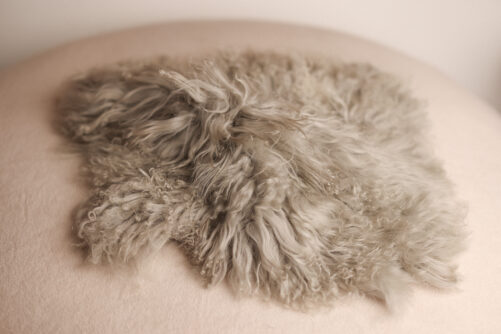 Square fur layer  SAGE GREY