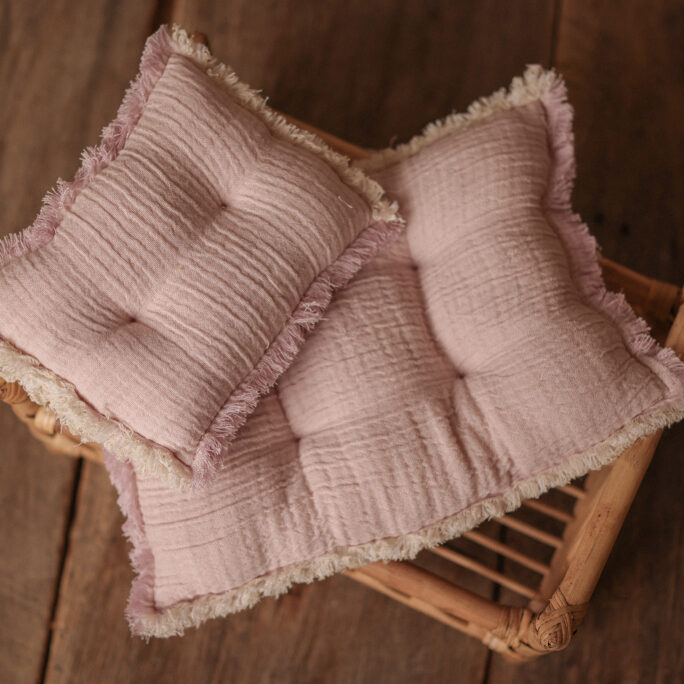 SOFT PINK  / SOFT MATTRESS and PILLOW