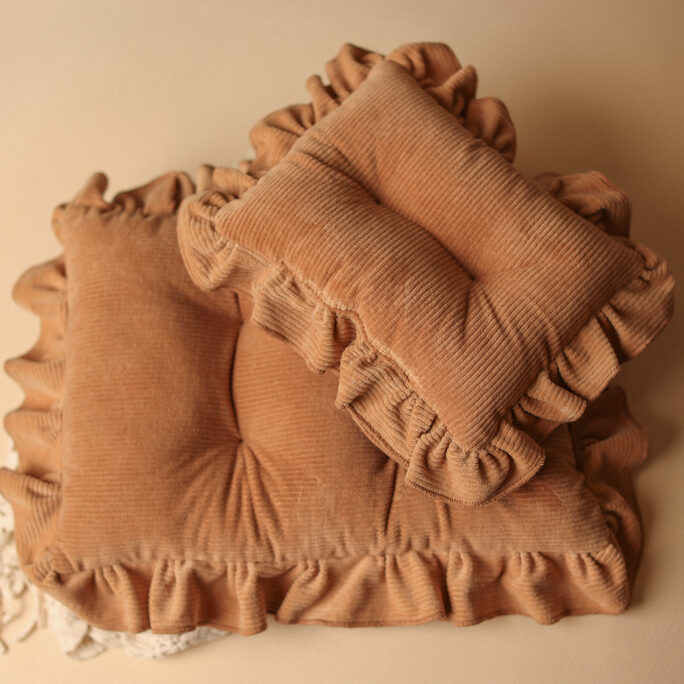 Carmel ribbed / SOFT MATTRESS and PILLOW with ruffles