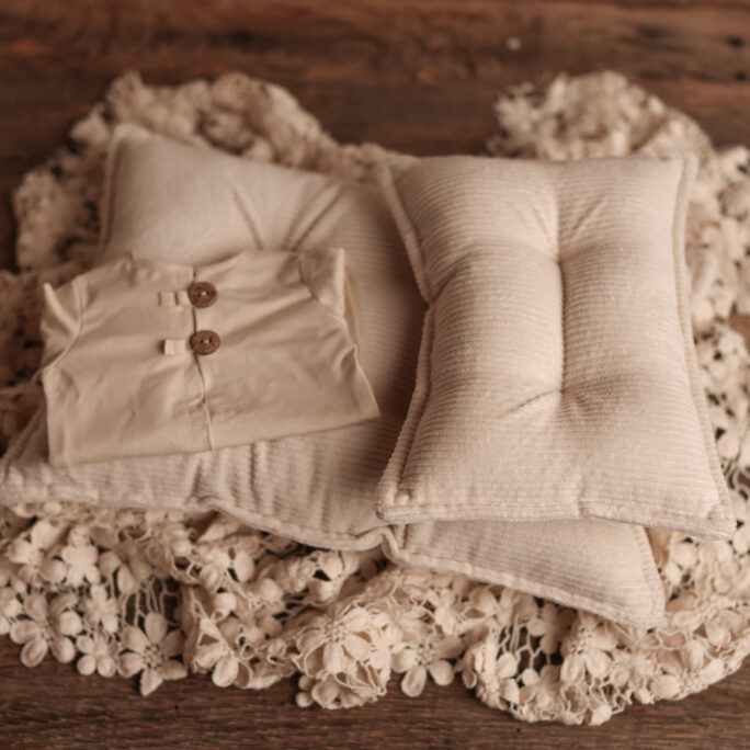 IVORY ribbed / SOFT MATTRESS and PILLOW