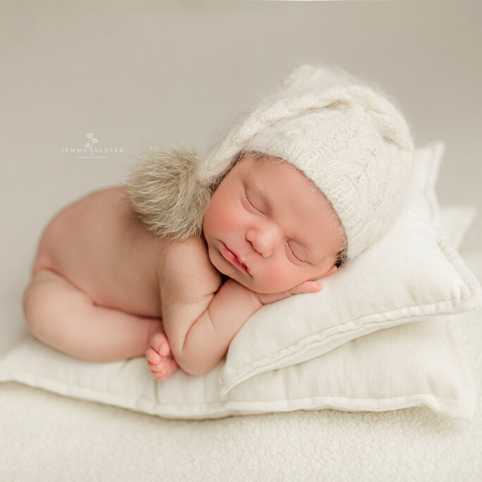 Soft Mattress / Regular Pillow / Tiny Pillow - Pure White