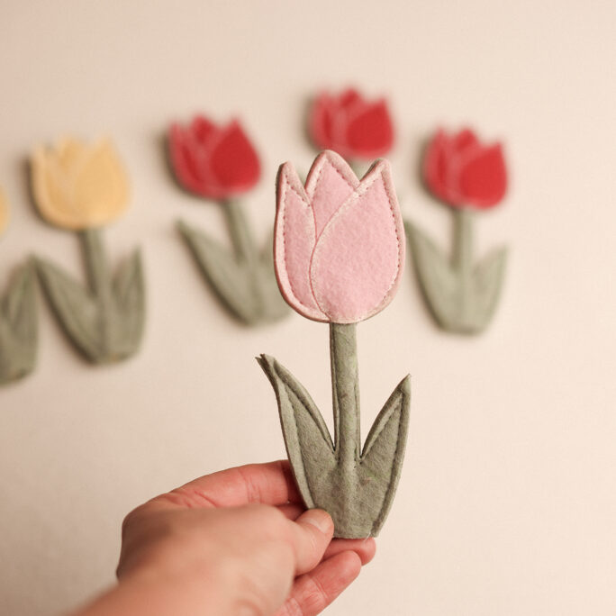 FELT TULIP