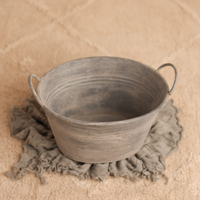 The CLASSIC bucket OVAL