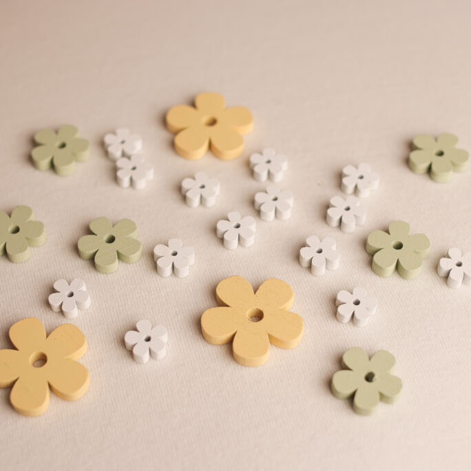 Yellow , Green and White FLOWERS SET