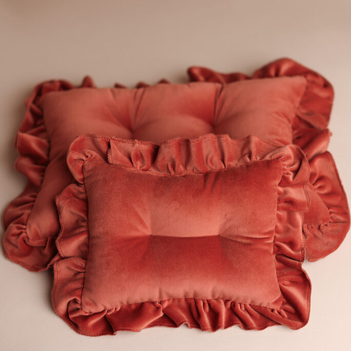 NEW! Velvet Mattress and pillow with ruffles