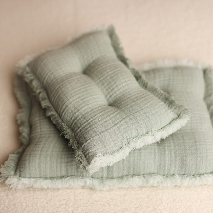 Mint SAGE  / SOFT MATTRESS and PILLOW