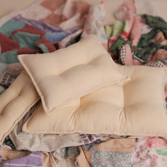 Soft Mattress / Regular Pillow / Tiny Pillow - Ivory