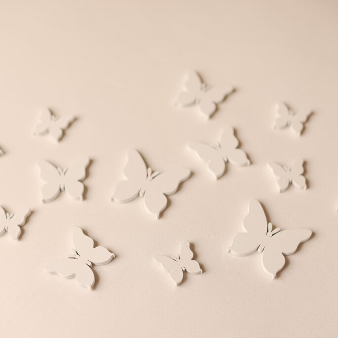 set of 8 Wooden Butterflies / WHITE