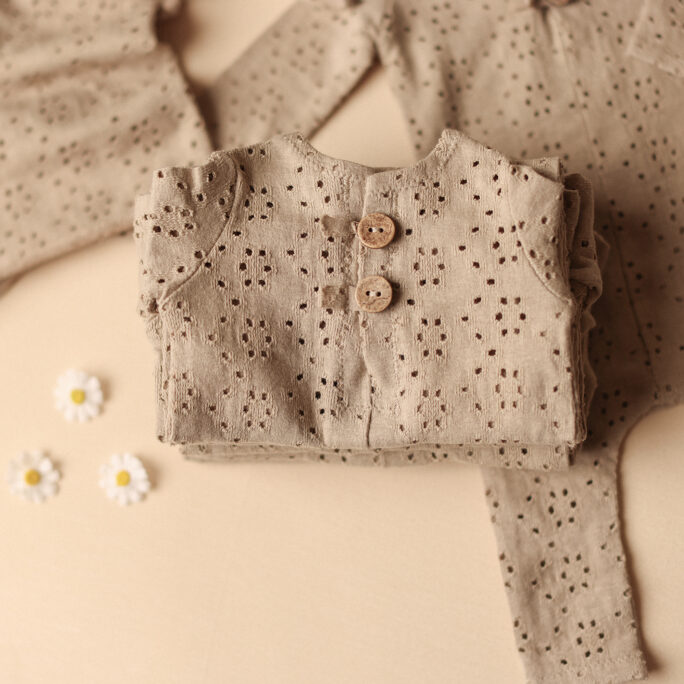 Newborn Onesie + free headband / Hat -  Beige Burlap cut-out