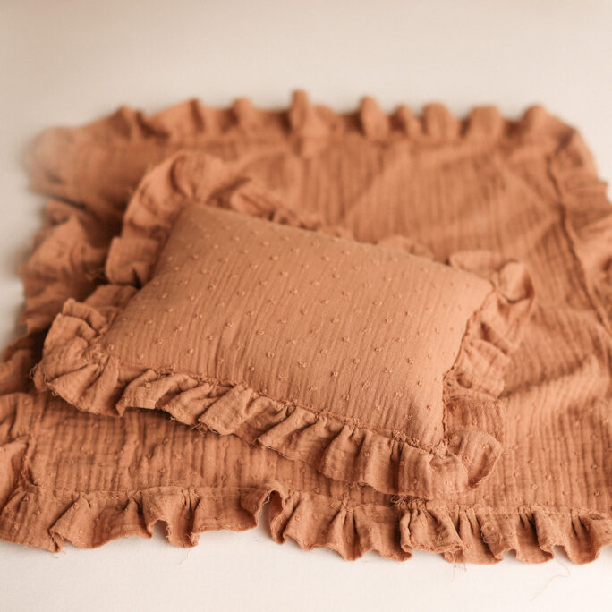 pillow and layer - GOLD LIGHT