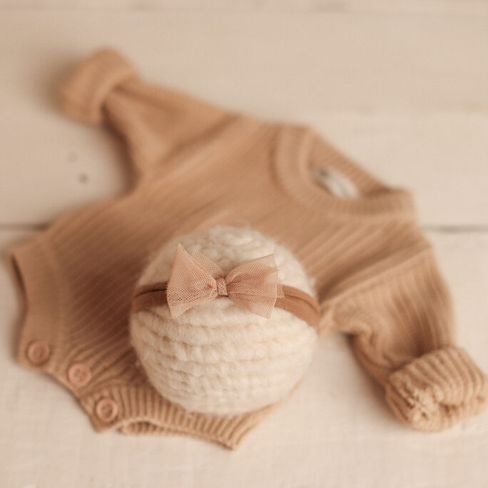 delicate Headband beige bow