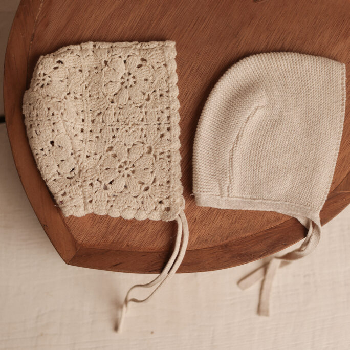 two sitter bonnets