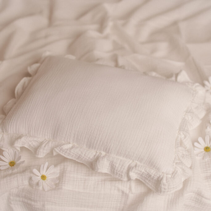 Cotton texture Backdrop + Pillow + Flowers