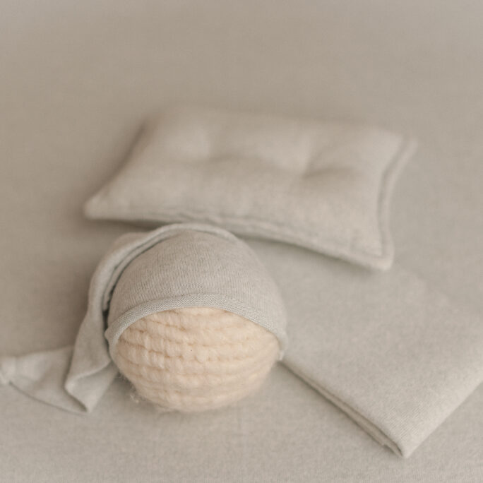 SOFTEST BLUE backdrop + pillow + wrap + sleepy hat
