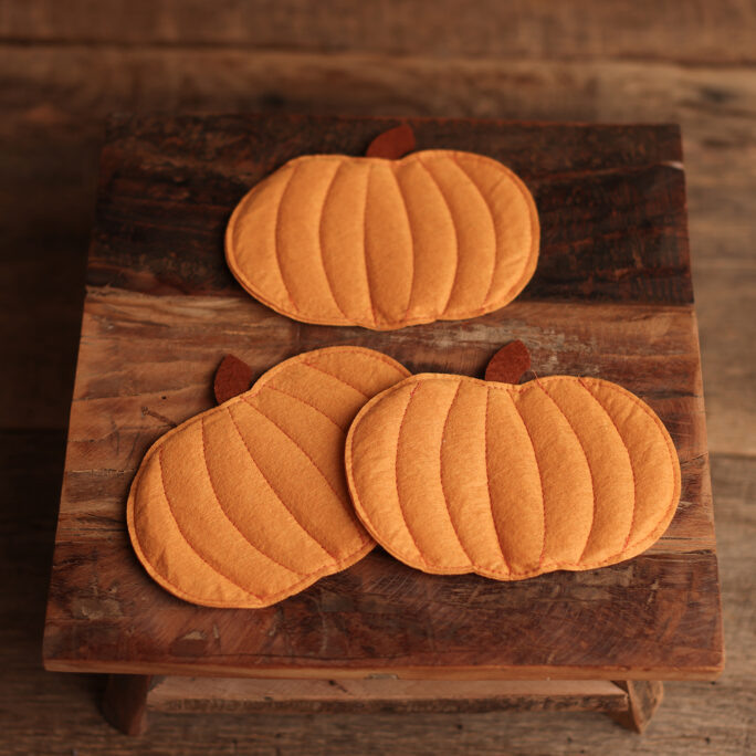 set of 3 pumpkins