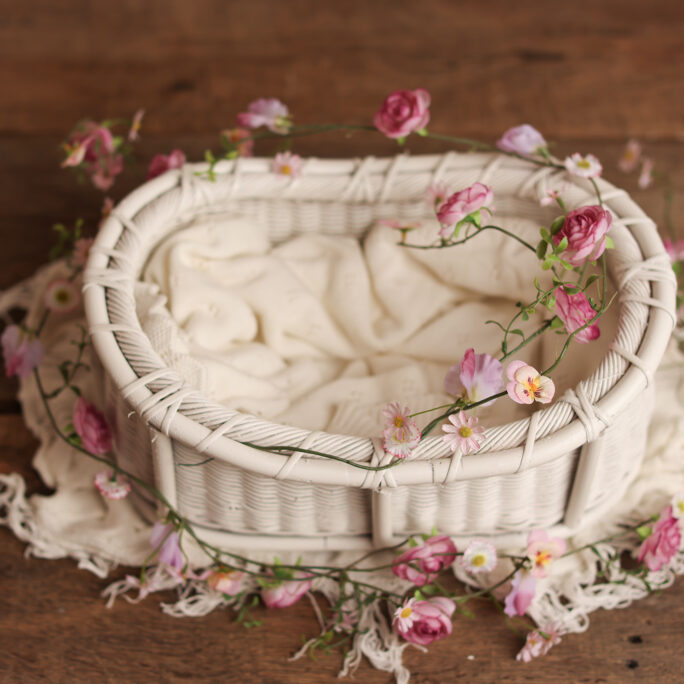 The Snuggle Woven Basket ivory