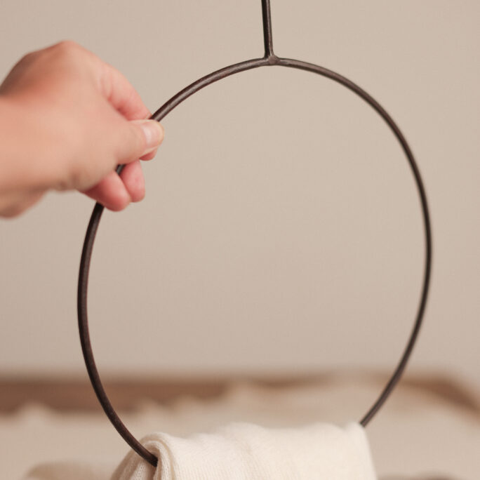 WRAPS HANGER