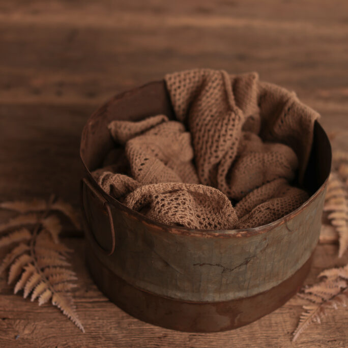 RUSTY IRON BUCKET